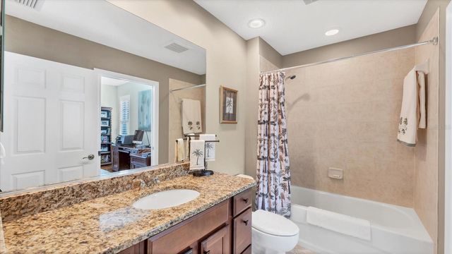 6414 WATERCREST WAY 302, Lakewood Ranch, FL 34202