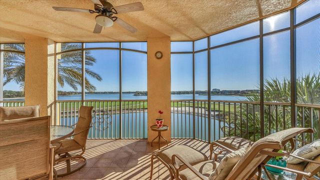 6414 WATERCREST WAY 302, Lakewood Ranch, FL 34202