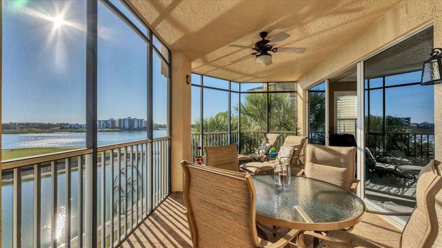 6414 WATERCREST WAY 302, Lakewood Ranch, FL 34202