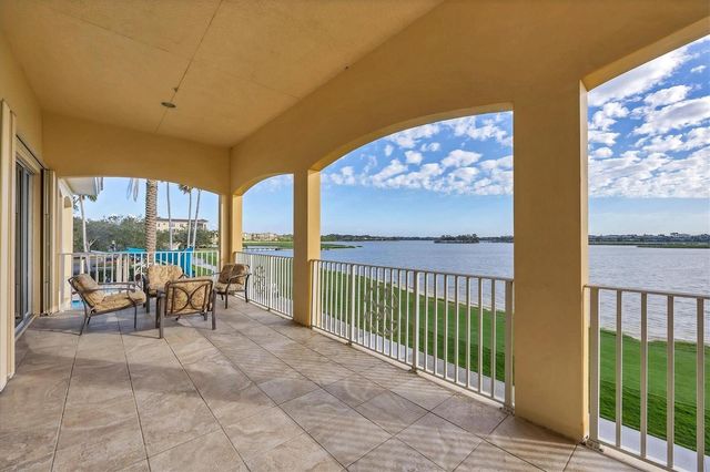 6414 WATERCREST WAY 302, Lakewood Ranch, FL 34202