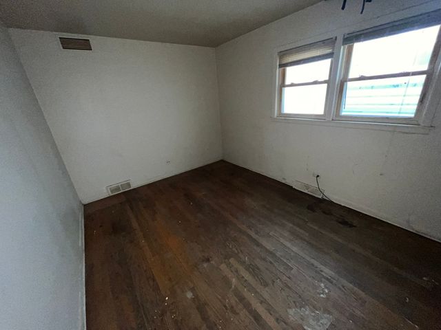 11574 S LAFAYETTE Avenue, Chicago, IL 60628