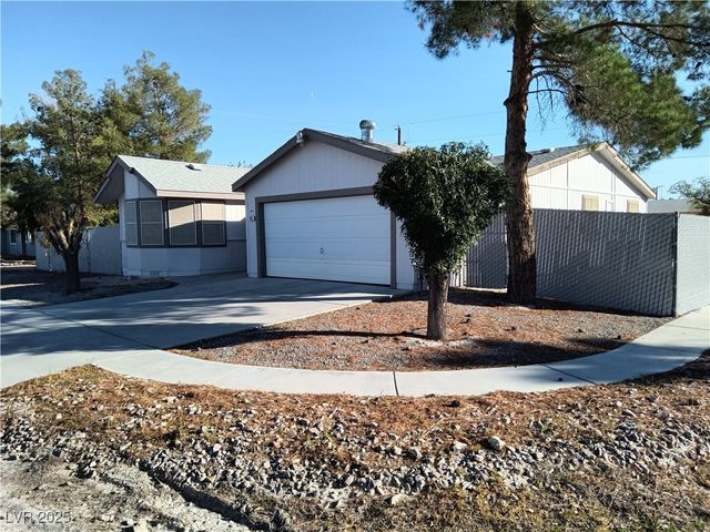 4151 East Pinewood Street, Pahrump, NV 89048