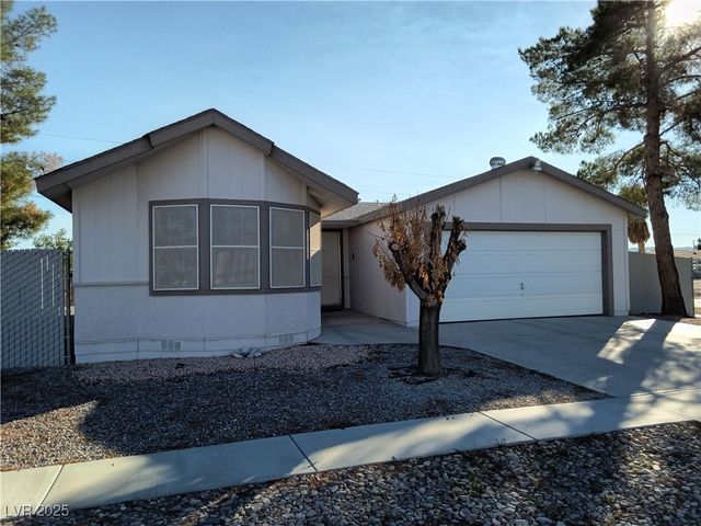 4151 East Pinewood Street, Pahrump, NV 89048