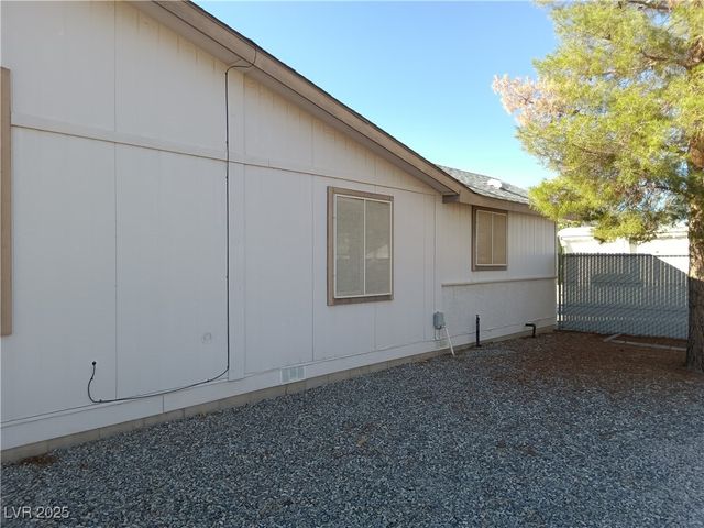 4151 East Pinewood Street, Pahrump, NV 89048