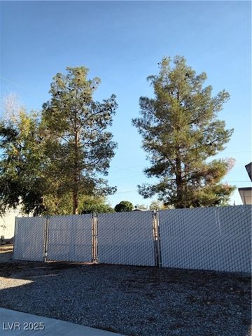 4151 East Pinewood Street, Pahrump, NV 89048