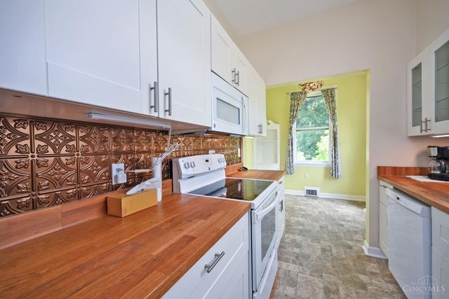 156 Parkway Avenue, Cincinnati, OH 45216