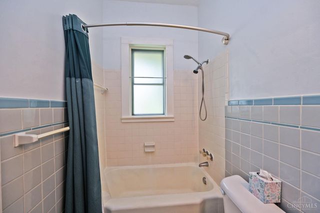 156 Parkway Avenue, Cincinnati, OH 45216