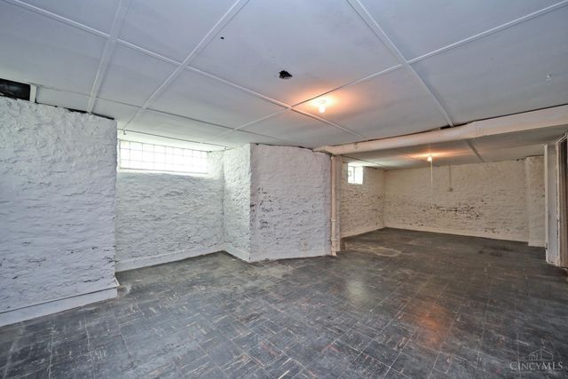 156 Parkway Avenue, Cincinnati, OH 45216