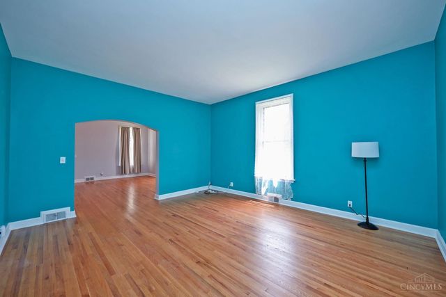 156 Parkway Avenue, Cincinnati, OH 45216