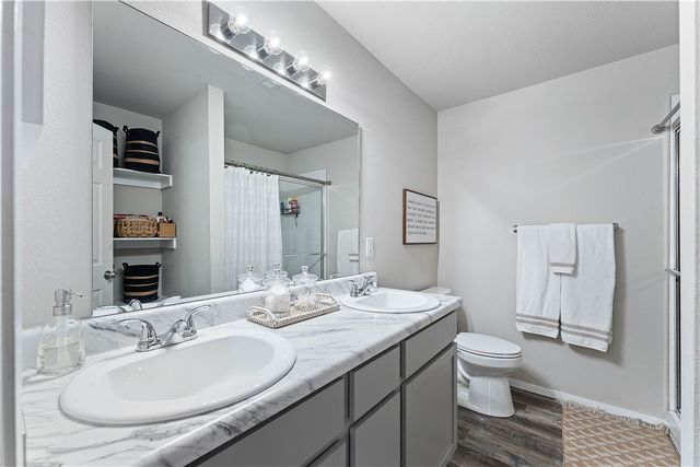 1061 E Bunting Street, Fayetteville, AR 72701