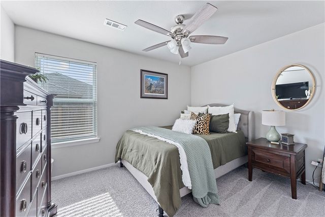 1061 E Bunting Street, Fayetteville, AR 72701