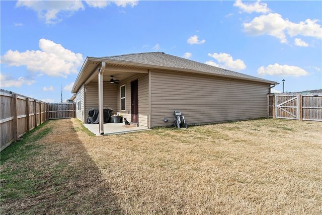 1061 E Bunting Street, Fayetteville, AR 72701