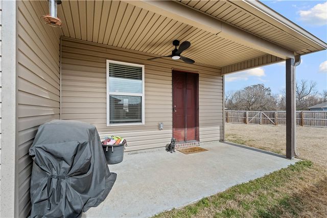1061 E Bunting Street, Fayetteville, AR 72701