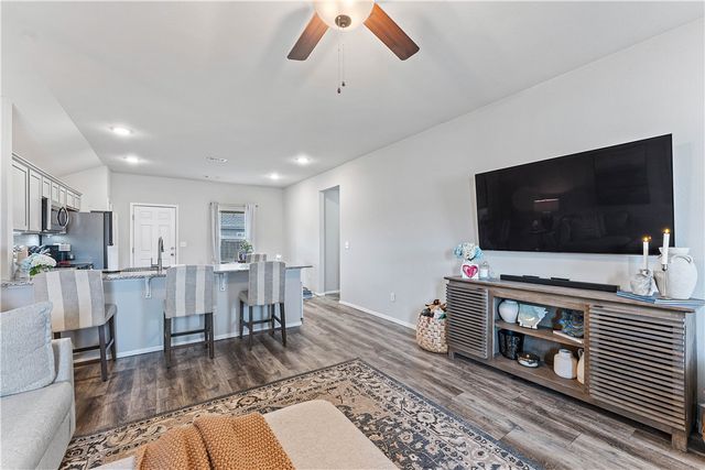 1061 E Bunting Street, Fayetteville, AR 72701