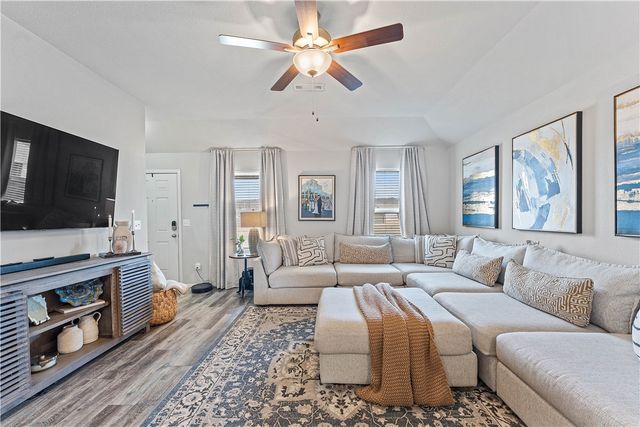 1061 E Bunting Street, Fayetteville, AR 72701