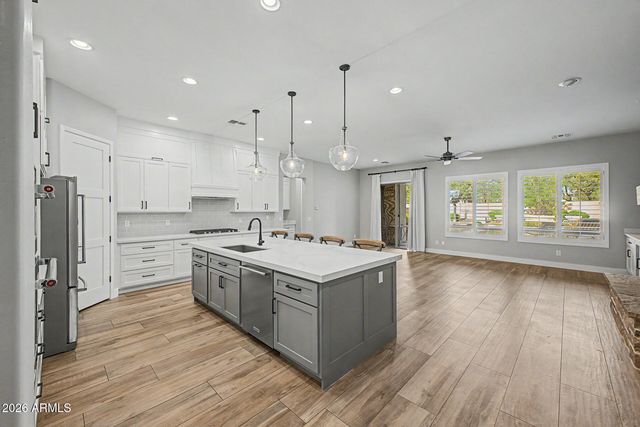 24011 N 24TH Place, Phoenix, AZ 85024