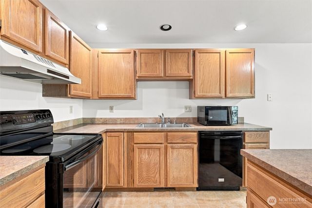 2233 E Birch Street, Bellingham, WA 98229