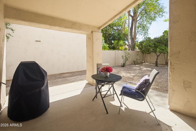 4127 E Becker Lane, Phoenix, AZ 85028
