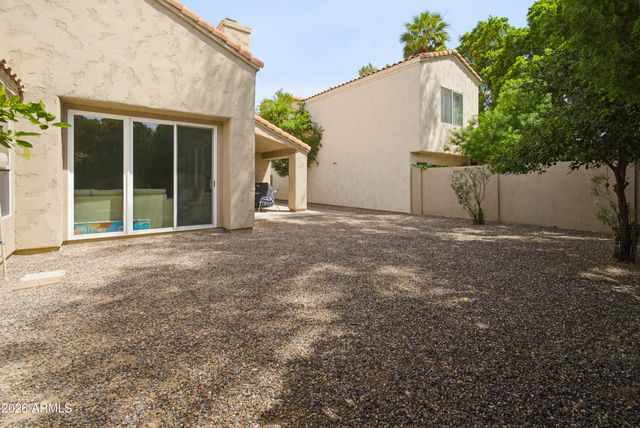 4127 E Becker Lane, Phoenix, AZ 85028