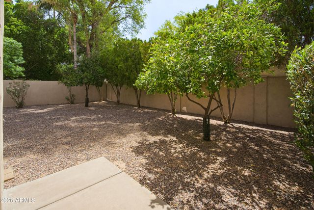 4127 E Becker Lane, Phoenix, AZ 85028