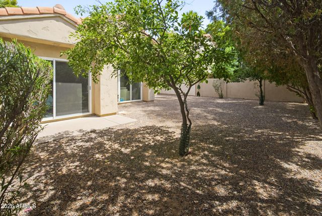 4127 E Becker Lane, Phoenix, AZ 85028