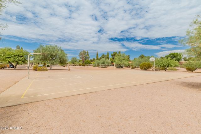 4127 E Becker Lane, Phoenix, AZ 85028