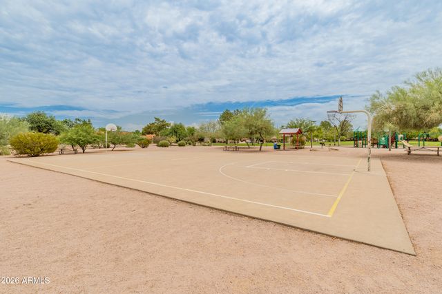 4127 E Becker Lane, Phoenix, AZ 85028