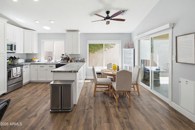 4127 E Becker Lane, Phoenix, AZ 85028