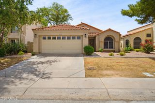 4127 E Becker Lane, Phoenix, AZ 85028