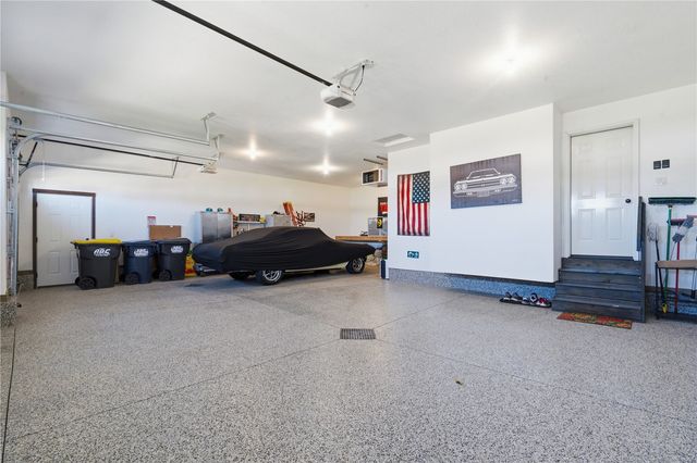 2787 Creekview Trail, Palo, IA 52324