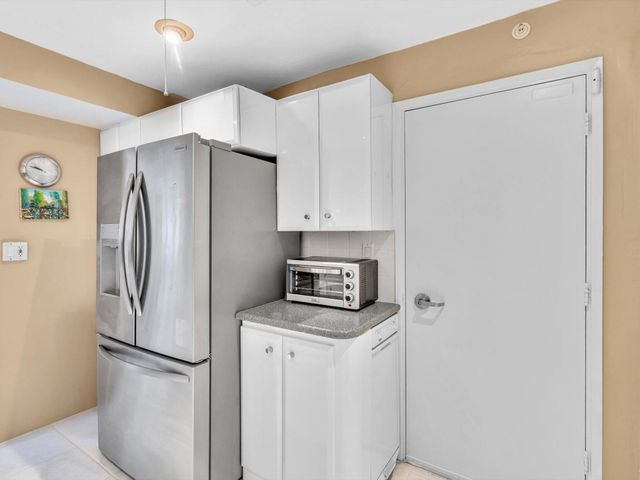 3300 NE 36th Street 708, Fort Lauderdale, FL 33308