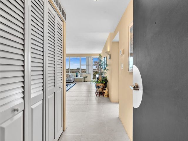 3300 NE 36th Street 708, Fort Lauderdale, FL 33308