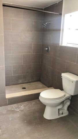 2519 pirece st b, Hollywood, FL 33020
