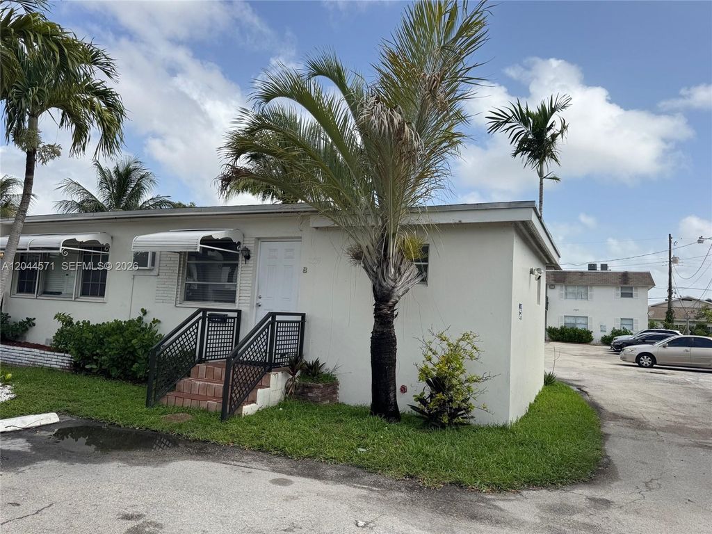 2519 pirece st b, Hollywood, FL 33020