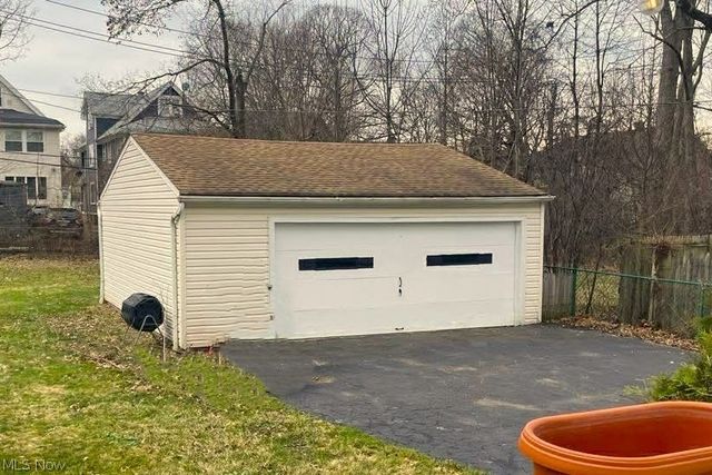 3412 Euclid Heights Boulevard, Cleveland Heights, OH 44118