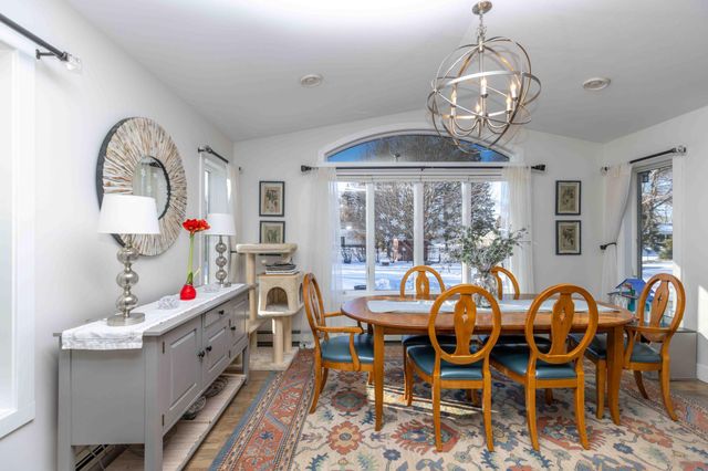 2525 9th Street S, Fargo, ND 58103