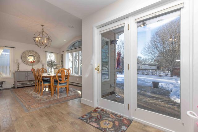 2525 9th Street S, Fargo, ND 58103