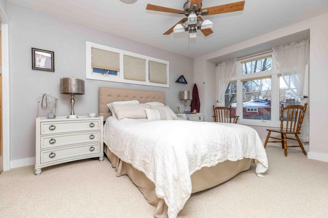 2525 9th Street S, Fargo, ND 58103