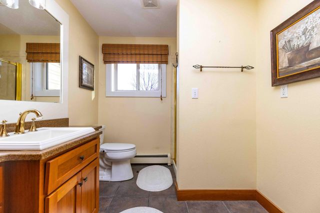 2525 9th Street S, Fargo, ND 58103