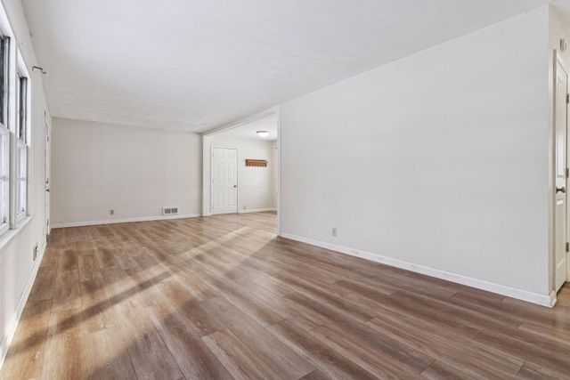 9858 93rd Place N, Maple Grove, MN 55369