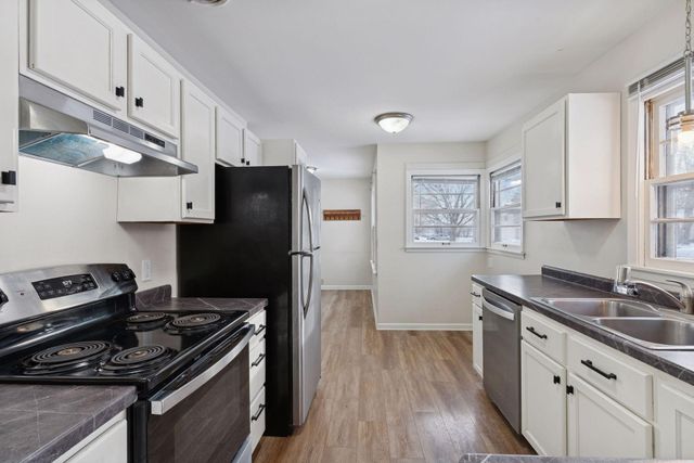 9858 93rd Place N, Maple Grove, MN 55369