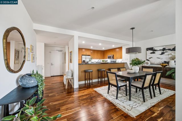438 W Grand Ave 405, Oakland, CA 94612