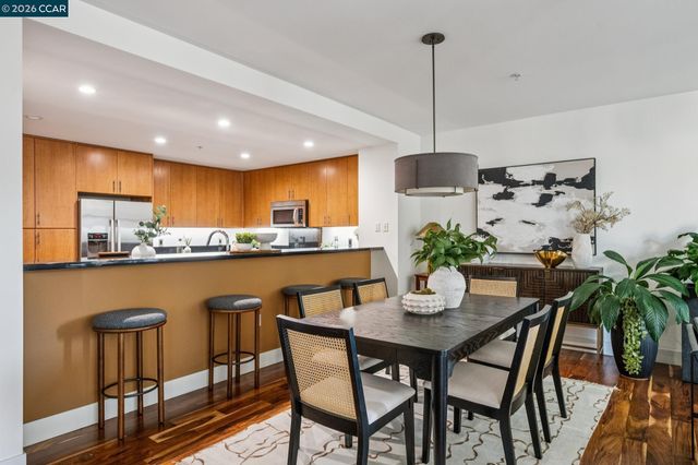 438 W Grand Ave 405, Oakland, CA 94612