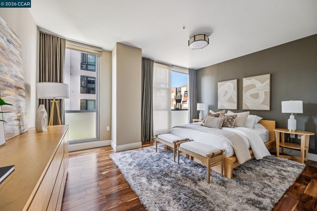 438 W Grand Ave 405, Oakland, CA 94612