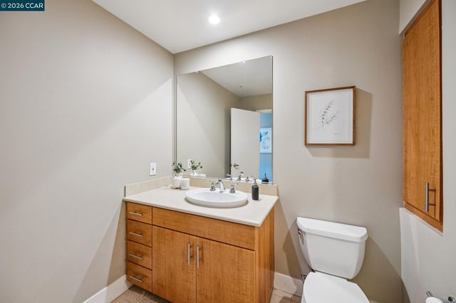 438 W Grand Ave 405, Oakland, CA 94612