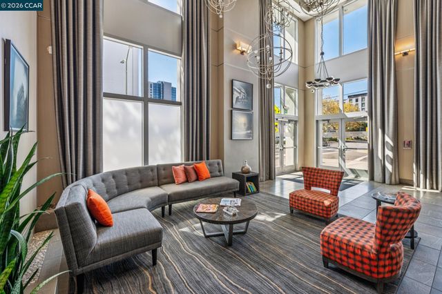 438 W Grand Ave 405, Oakland, CA 94612