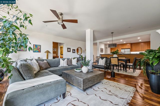 438 W Grand Ave 405, Oakland, CA 94612