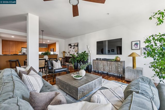 438 W Grand Ave 405, Oakland, CA 94612