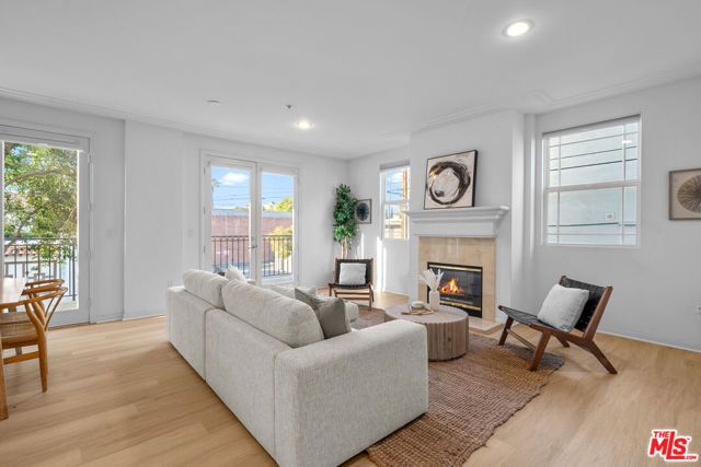 1100 S Clark Drive 203, Los Angeles, CA 90035