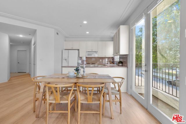 1100 S Clark Drive 203, Los Angeles, CA 90035